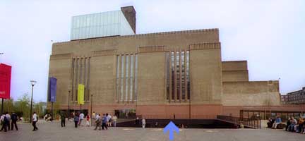 photo of Tate Modern entrance 